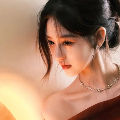 女玩家喜迎春